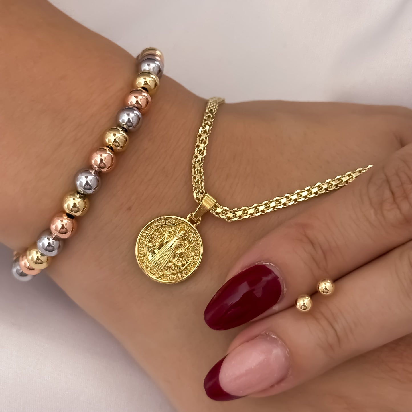 Cadena Tejido Chino de Dama de 45cm de 3mm + San Benito + Topo balin de 4mm + Pulsera de 3 Oros en Balin Liso de 6mm en Oro Laminado 18k con Garantia de por vida