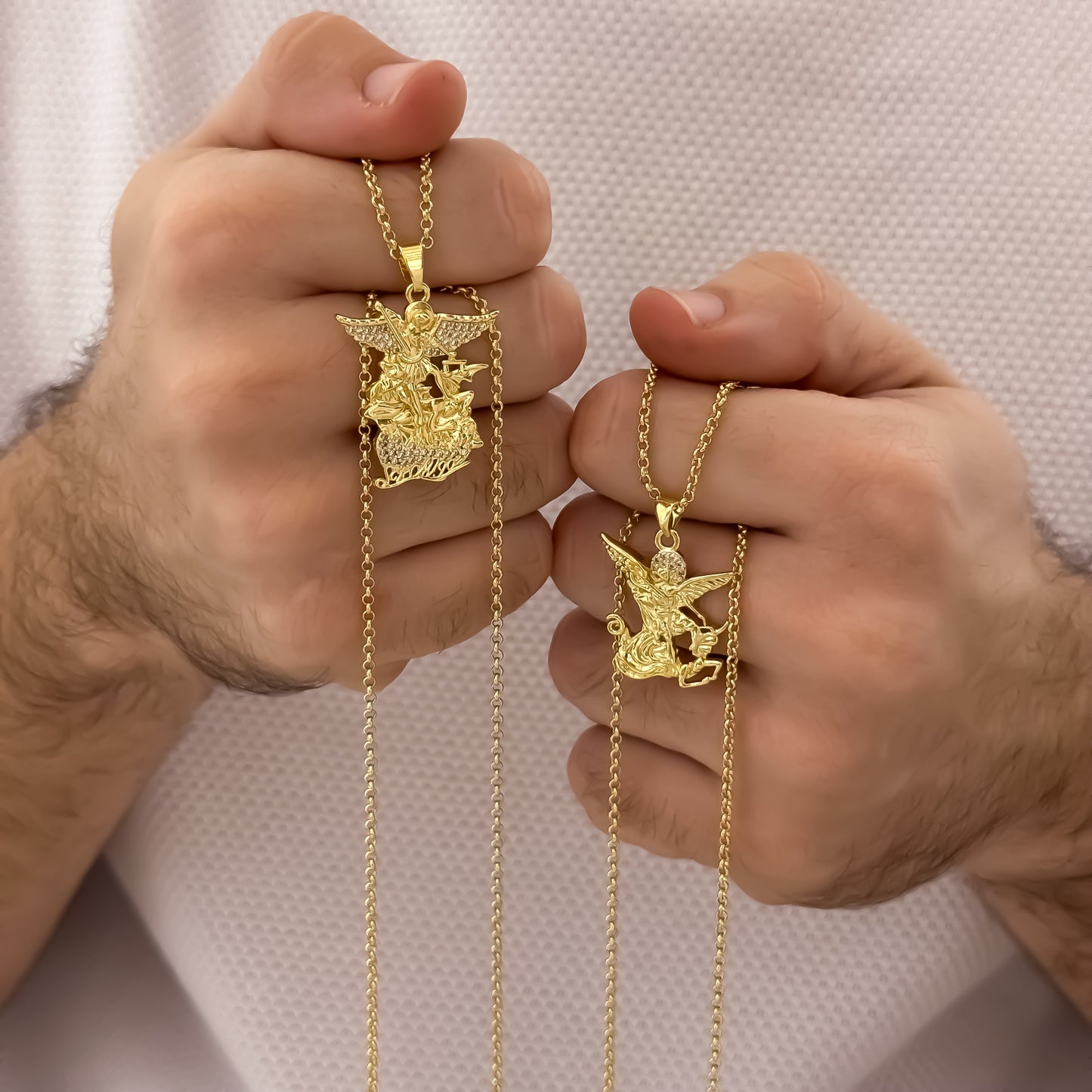 Promocion de  Cadenas para Parejas de Hombre 60cm y Dama 45cm con Dije de San Miguel Arcángel Protección  en Oro Laminado 18k con Garantia de por vida