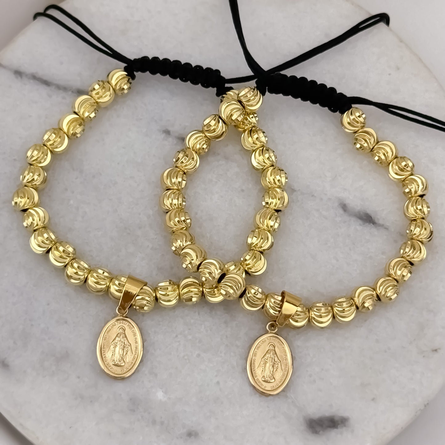 Promocion de 2 Pulseras para Parejas en Balin Italiano de 6mm con Virgen Milagrosa en Oro Laminado 18k con Garantia de por vida