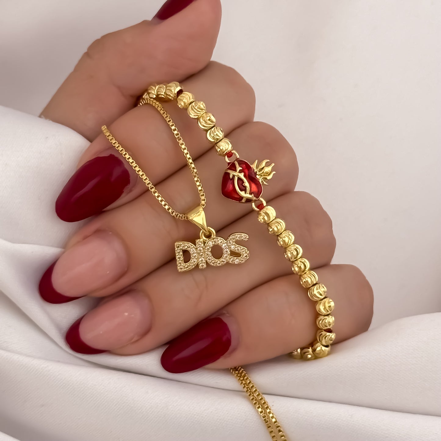 Cadena Tejido Veneciano de Dama de 45cm de 2mm + Dije de Dios con Micro Circones + Pulsera de Corazon de Jesus en Oro Laminado 18k con Garantia de por vida