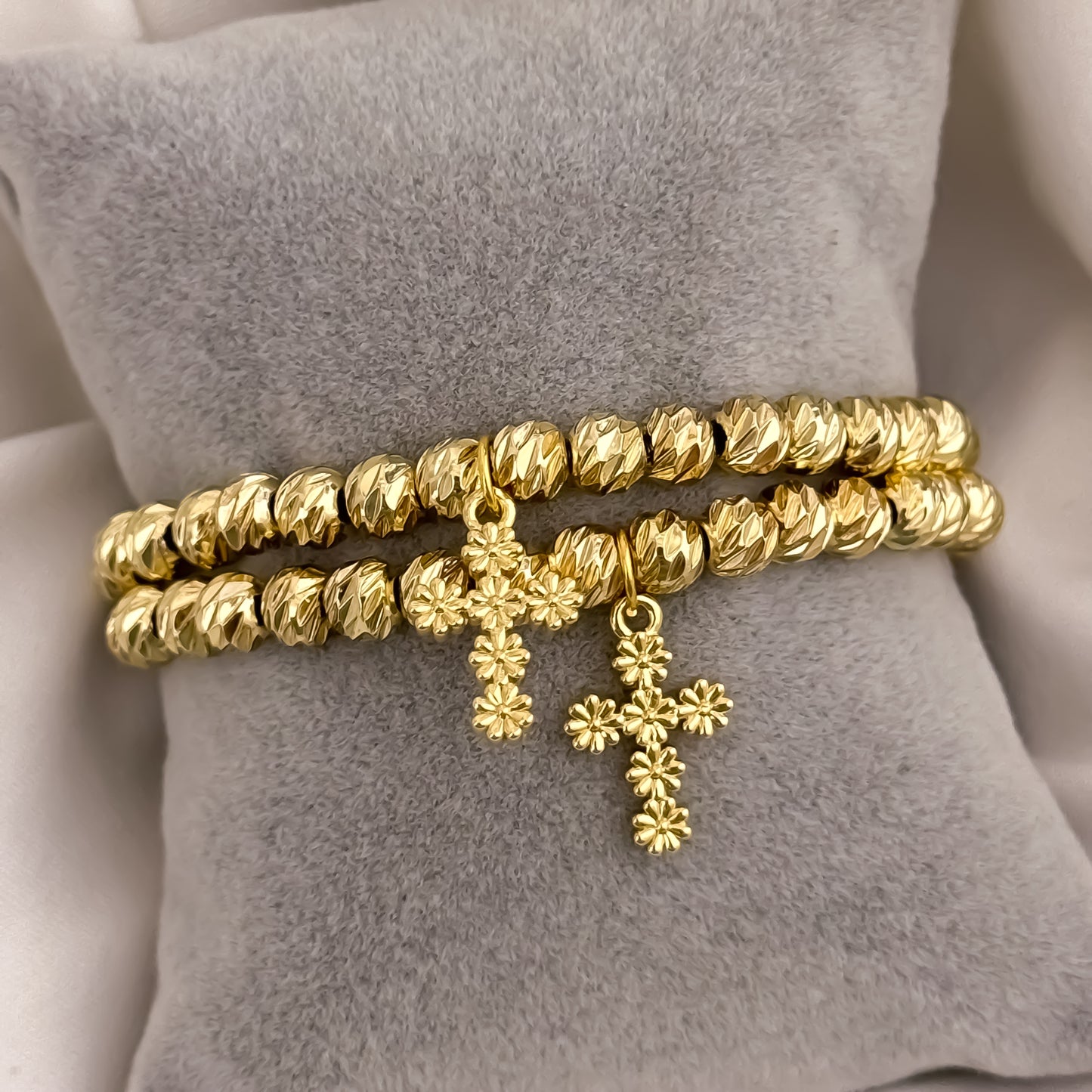 Promoción de 2 Pulseras para Parejas en Balin italiano de 6mm con Dije de Cruz Trebol en Oro Laminado 18k con Garantia de por vida