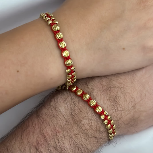 Promoción de 2 Pulseras para Parejas Hilo Rojo en Balin Italiano de 6mm & 4mm en en Oro Laminado 18k con Garantia de por vida