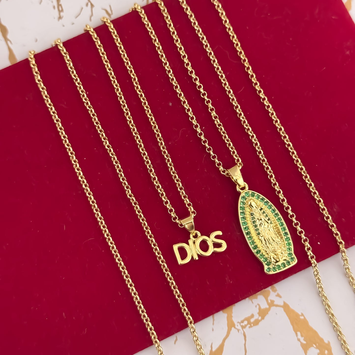 Promocion de Amor y Amistad Cadenas para Parejas de Hombre 60cm y Dama 45cm con Dije de  Virgen de Guadalupe Micro Circones Verde Esmeralda  + Dije de Dios   en Oro Laminado 18k con Garantia de por vida