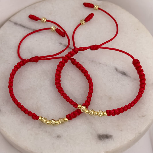 Promoción de 2 Hilos Rojos para Parejas en Balin Italiano de 4mm + Liso 4mm en Oro Laminado 18k con Garantía de por vida