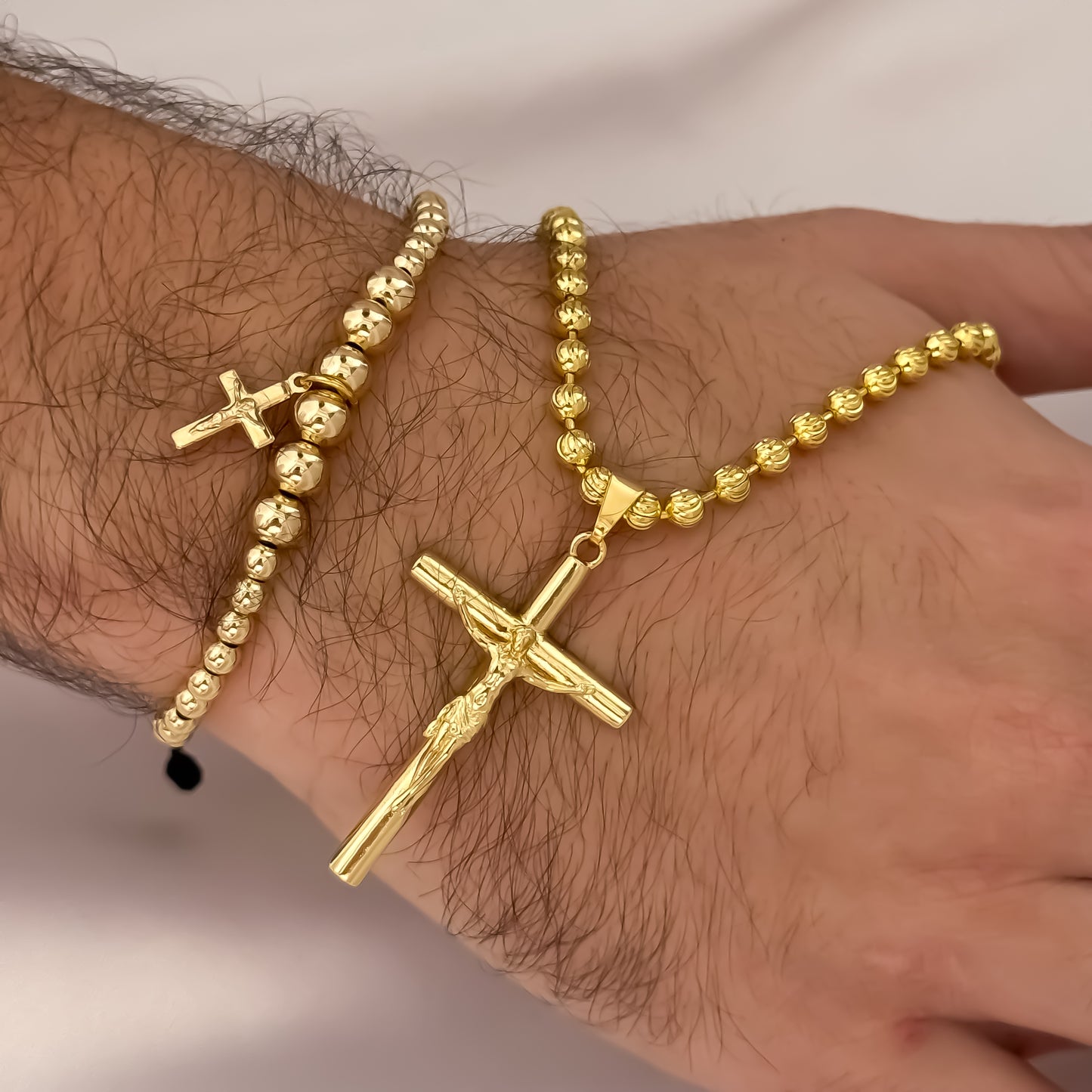Cadena Tejido Militar Diamantada de 60cm de 4mm + Cruz Cristo Madero + Pulsera Full Balines con Cruz Mini Madero en Oro Laminado 18k con Garantia de por vida