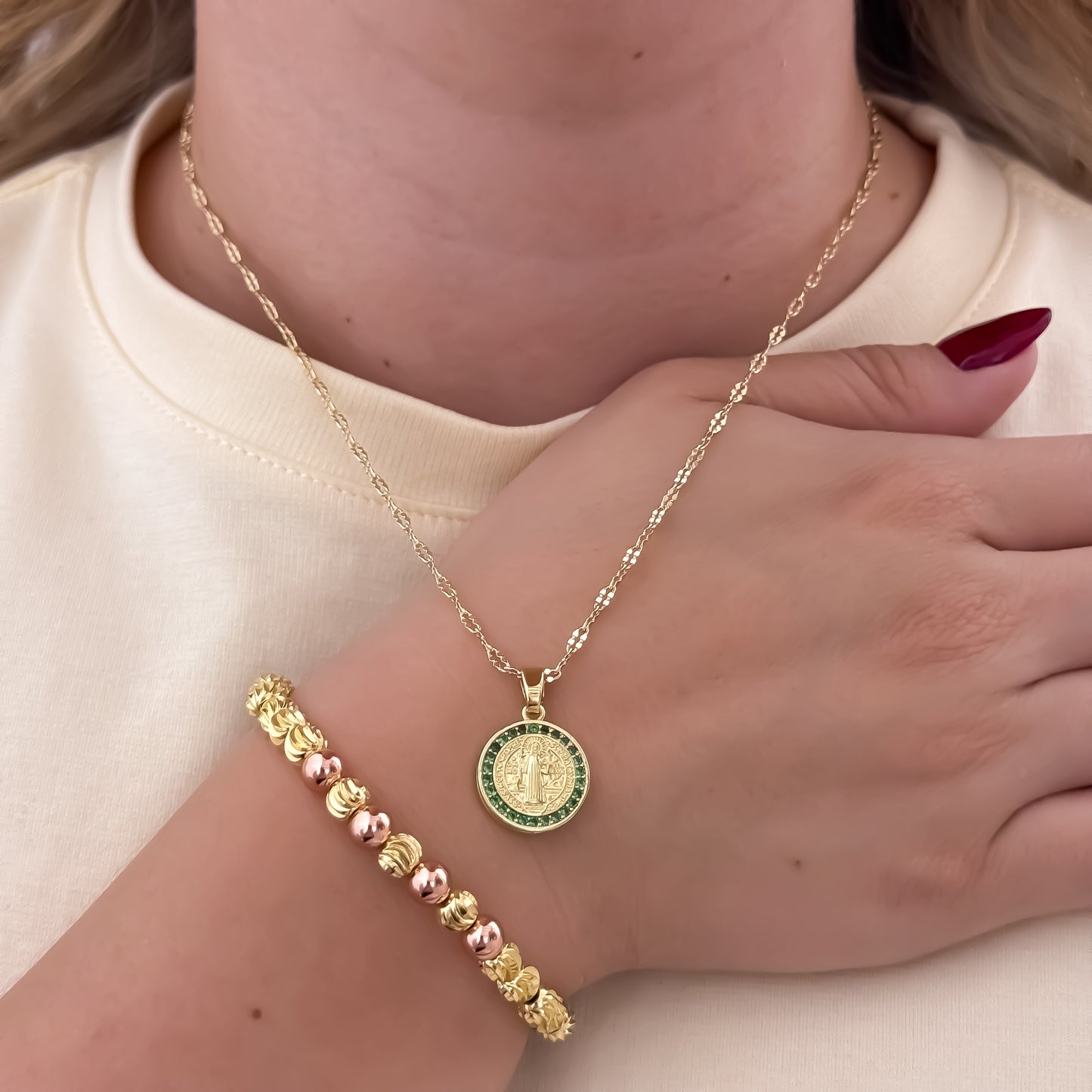Cadena Tejido Crispeta de 45cm + San Benito Proteccion con Micro Circones Verde Esmeralda + Pulseras  Oro Rosa + Balin Italiano 5mm en Oro Laminado 18k con Garantia de por vida